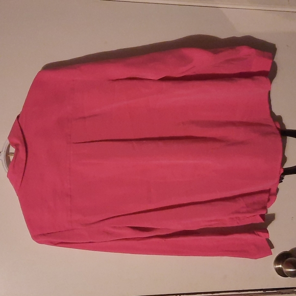 Pink blouse - Picture 3 of 3